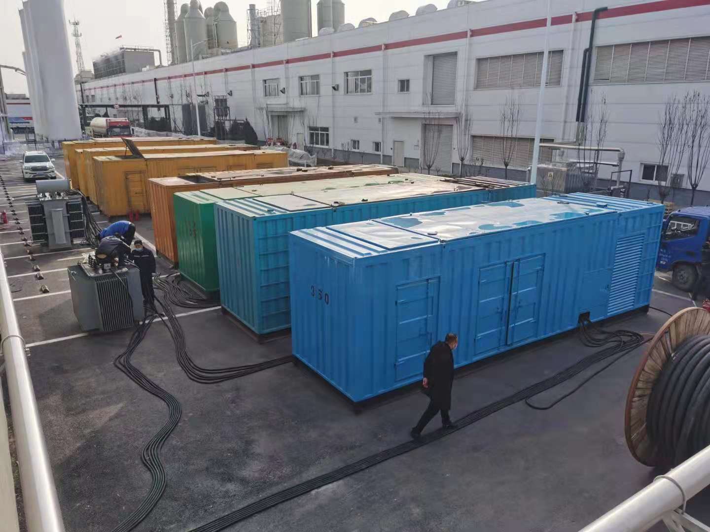 巴中发电机出租-两相发电机与三相发电机有何区别?