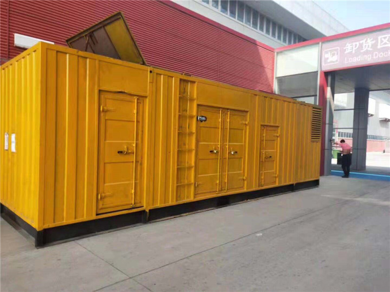 巴中国内外发电机组租赁合同在明确设备维护责任方面有哪些不同做法？